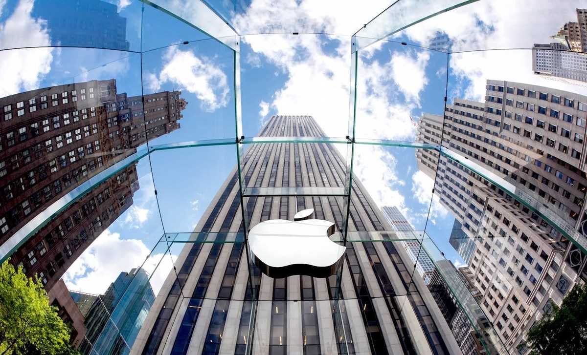 Apple bị giảm giá trị vì iPhone và chậm ứng dụng mạng 5G