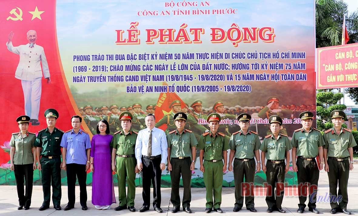 Ph&aacute;t huy truyền thống, v&igrave; an ninh Tổ quốc&nbsp;