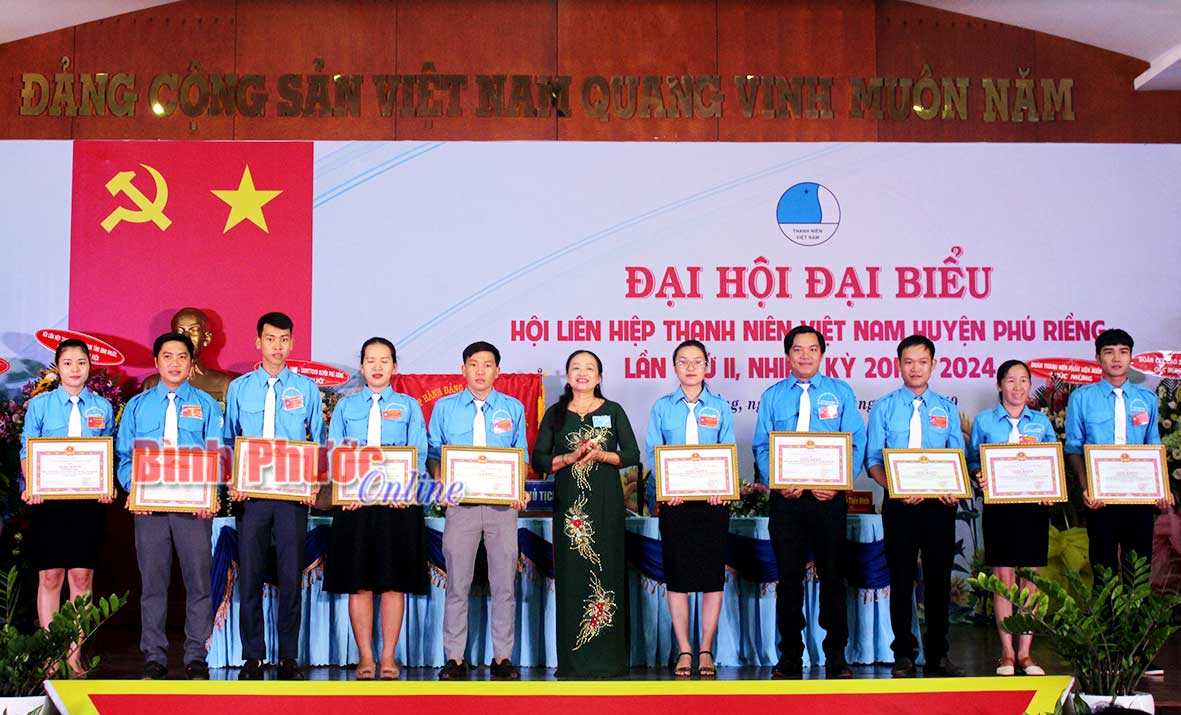 Đại hội đại biểu Hội LHTN huyện Phú Riềng lần thứ II