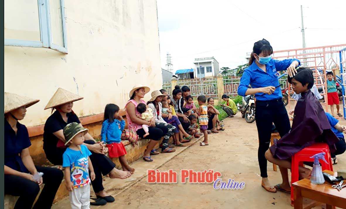 Sân chơi hè cho thiếu niên, nhi đồng vùng biên