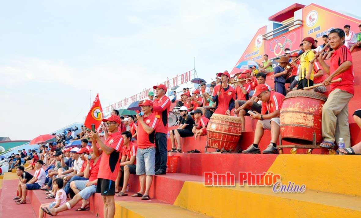 “Nóng” cuộc đua giành suất play-off