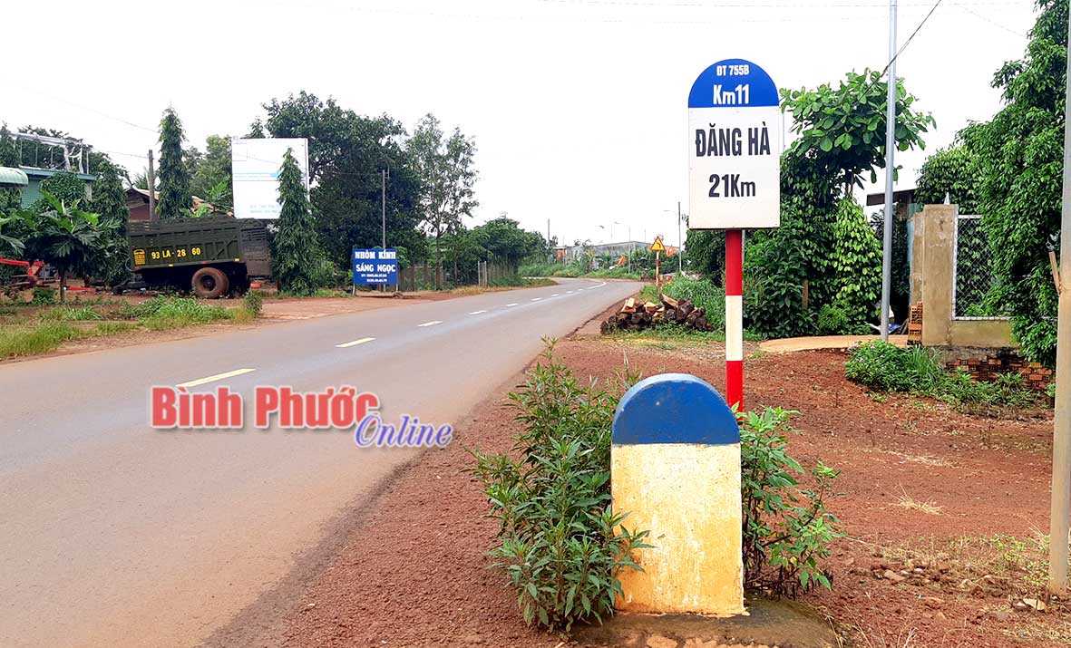 Cột kilômét “sinh đôi” trên tuyến Sao Bọng - Đăng Hà