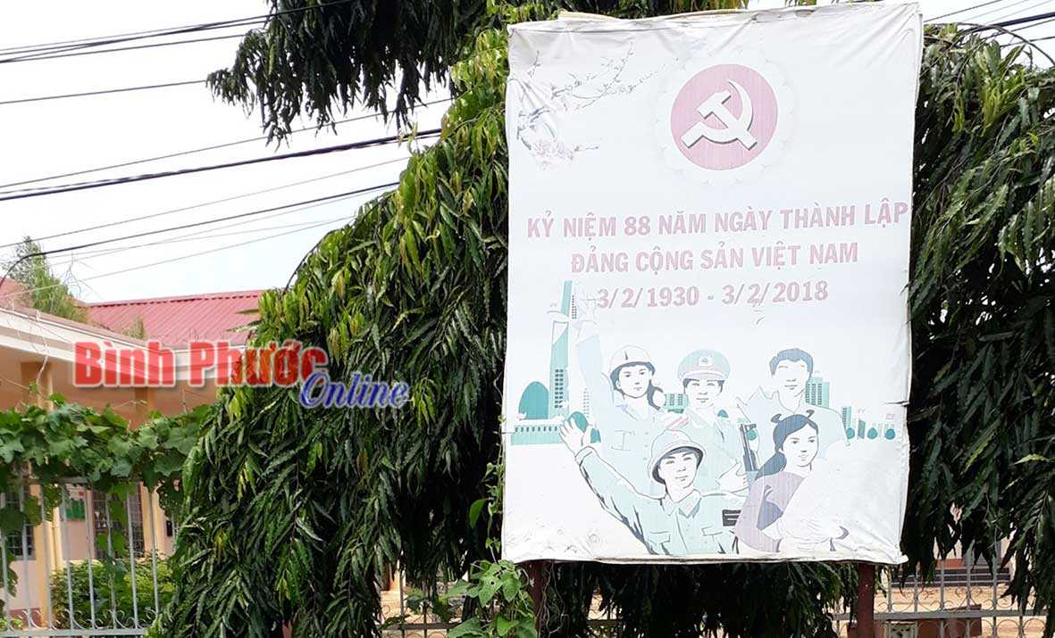 Pa-nô cần thay “áo” mới