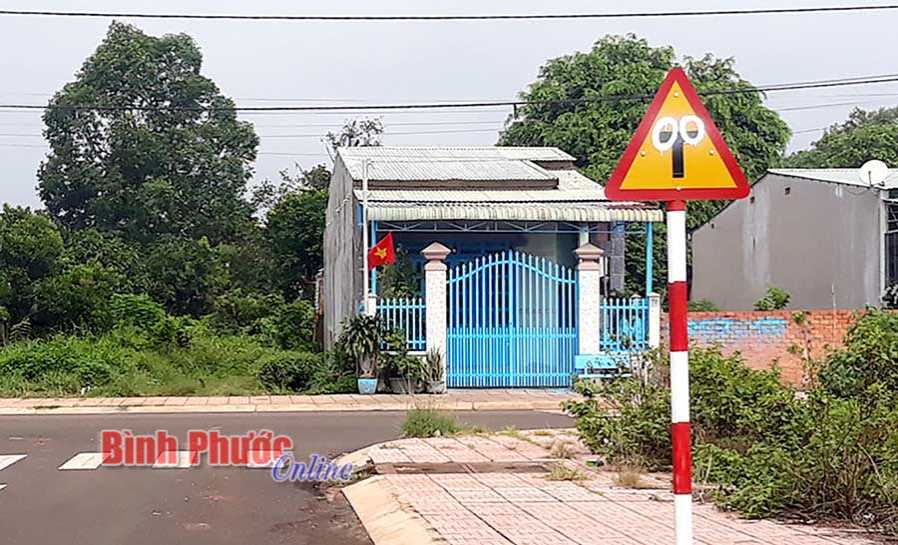 Biển báo giao thông “lạ”