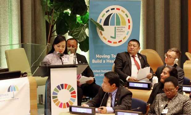 Bộ trưởng Y tế ph&aacute;t biểu ở hội nghị LHQ về chăm s&oacute;c sức khỏe to&agrave;n d&acirc;n