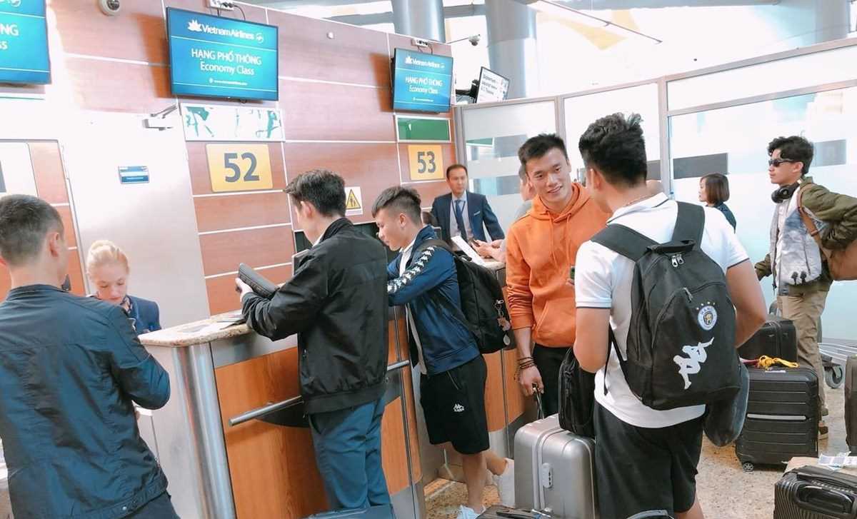 Lý do Quang Hải bị mắc kẹt tại Nga, hội quân muộn với tuyển Việt Nam