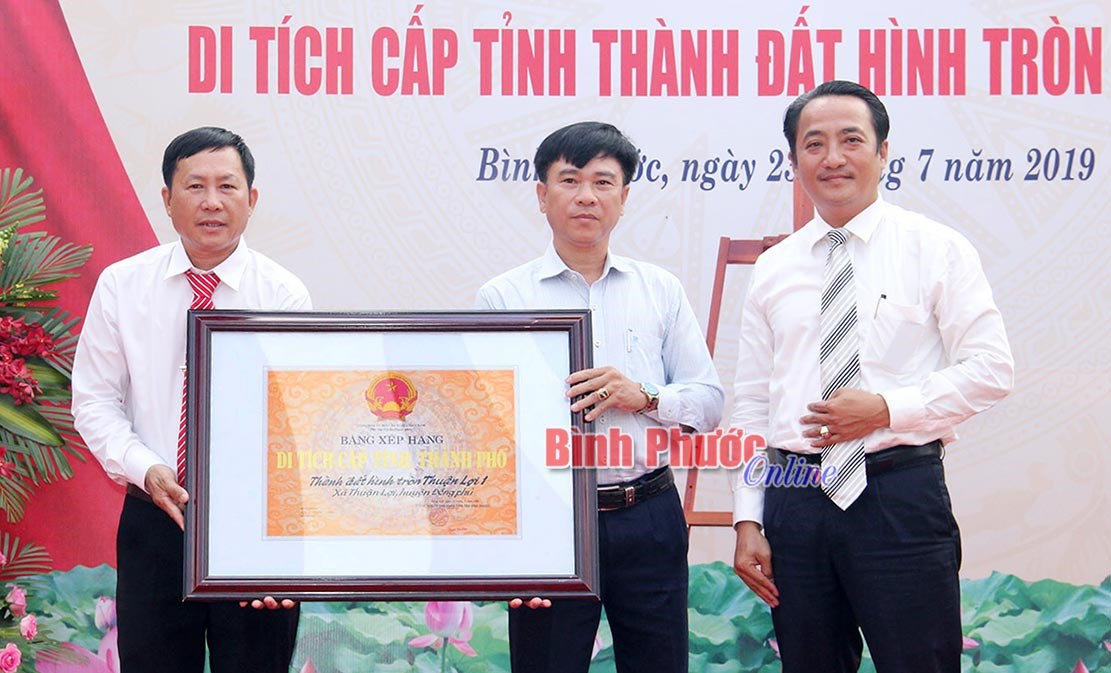 Th&agrave;nh đất h&igrave;nh tr&ograve;n Thuận Lợi 1 được xếp hạng di t&iacute;ch cấp tỉnh