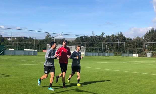 Đoàn Văn Hậu chủ động xin HLV Heerenveen cho ra sân tập luyện