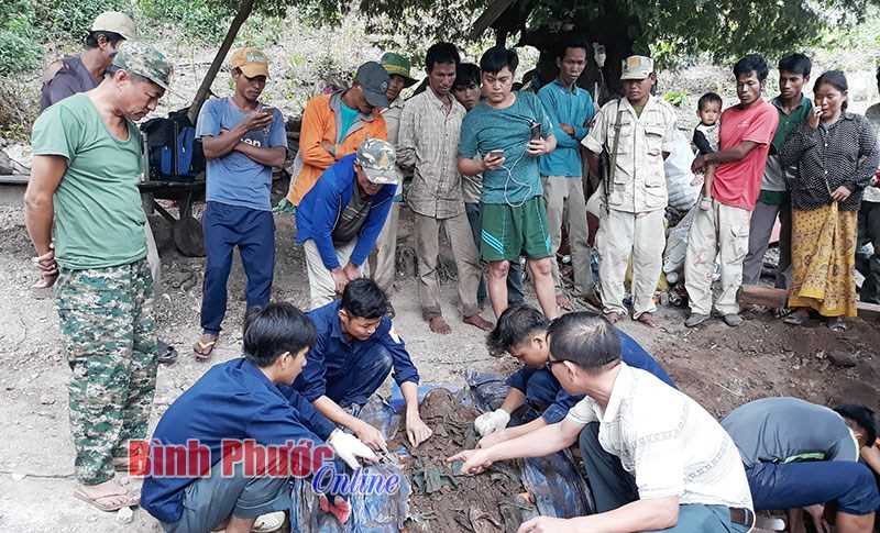 Tiếp tục tìm kiếm, quy tập hài cốt liệt sĩ ở Campuchia về nước