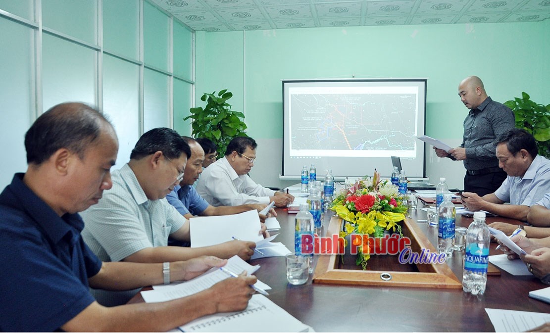 Gấp rút hoàn thiện dự án điện mặt trời