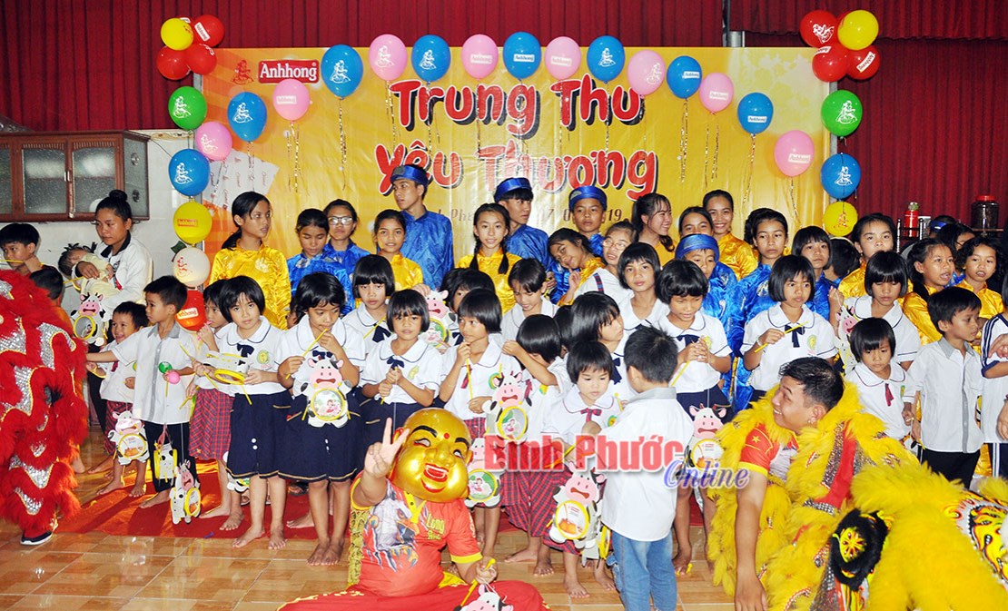 Tết trung thu ở m&aacute;i ấm An Vũ