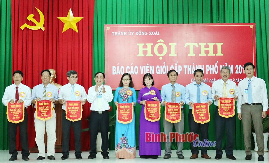 Đồng Xo&agrave;i thi b&aacute;o c&aacute;o vi&ecirc;n giỏi cấp th&agrave;nh phố