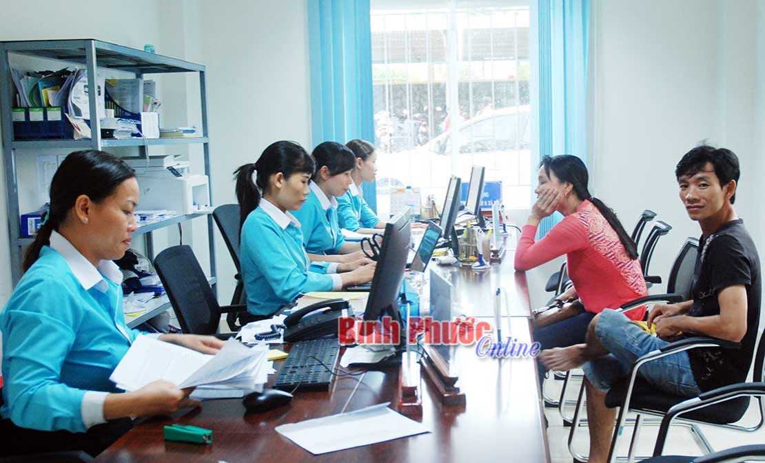 1.276 hồ sơ giải quyết thủ tục h&agrave;nh ch&iacute;nh qu&aacute; hạn