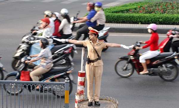 Bảo đảm trật tự an to&agrave;n giao th&ocirc;ng trong dịp lễ 2-9