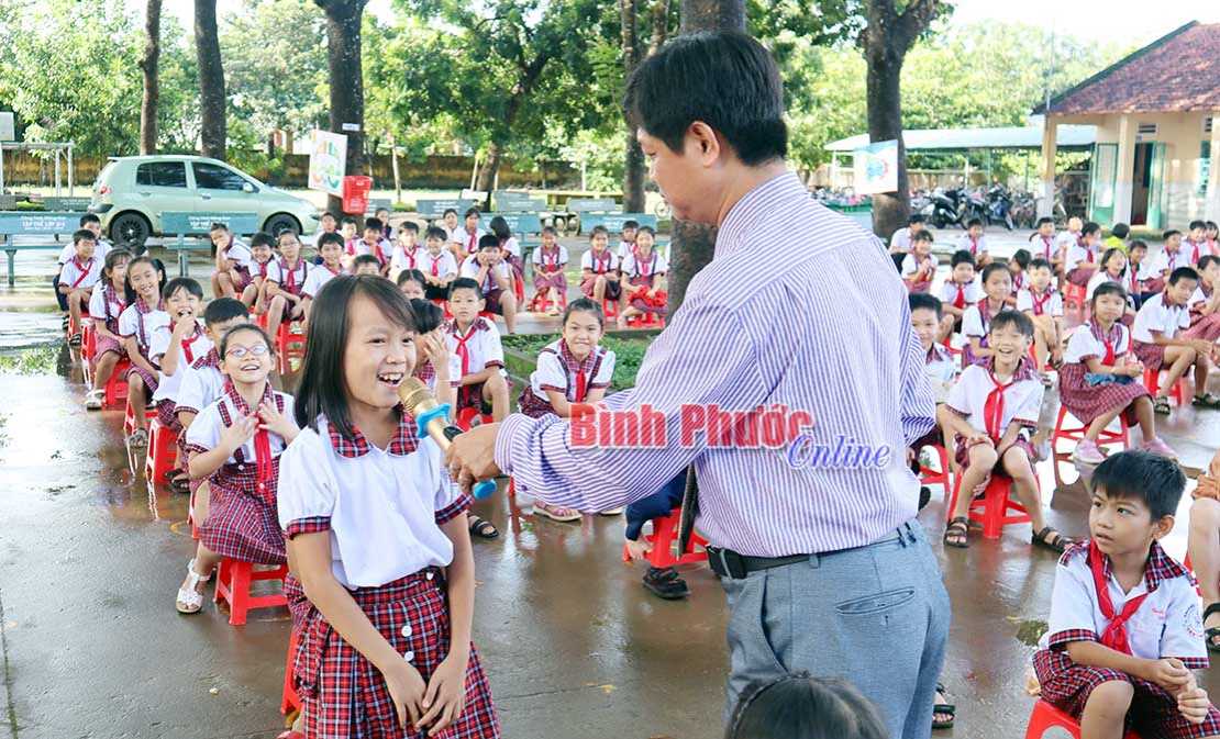 Giáo dục kỹ năng sống cho hơn 500 học sinh tiểu học
