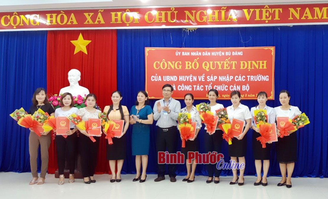 B&ugrave; Đăng s&aacute;p nhập 5 trường tiểu học, THCS