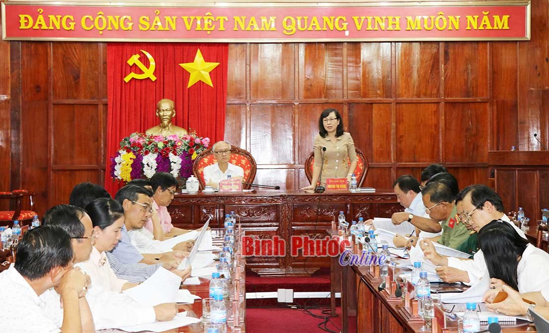 Phấn đấu đạt v&agrave; vượt 22 chỉ ti&ecirc;u ph&aacute;t triển kinh tế, x&atilde; hội năm 2019