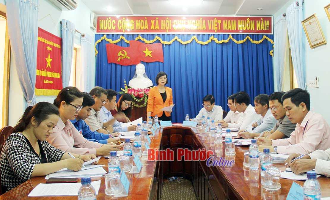 Ban Văn h&oacute;a - X&atilde; hội HĐND tỉnh gi&aacute;m s&aacute;t c&ocirc;ng t&aacute;c quản l&yacute; t&ocirc;n gi&aacute;o