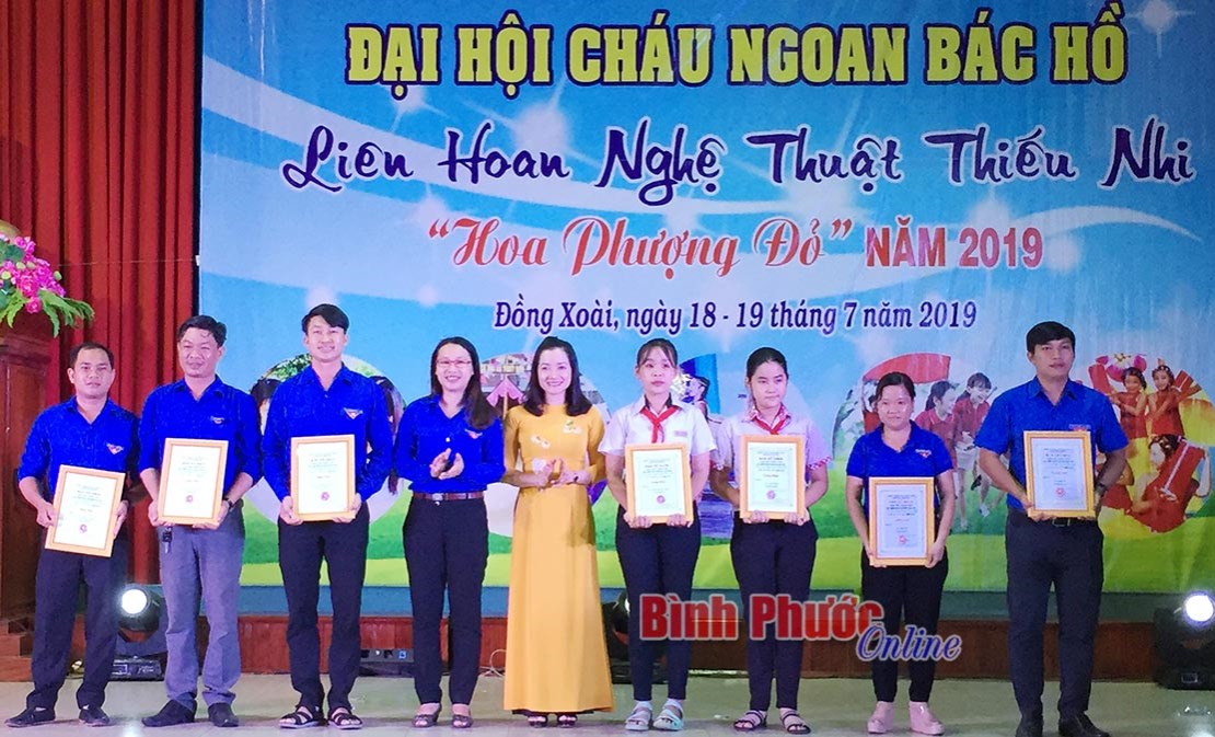 80 Cháu ngoan Bác Hồ được tuyên dương