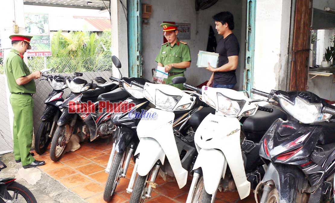 Ph&aacute;t hiện 245 xe m&ocirc;t&ocirc; cầm cố kh&ocirc;ng ch&iacute;nh chủ
