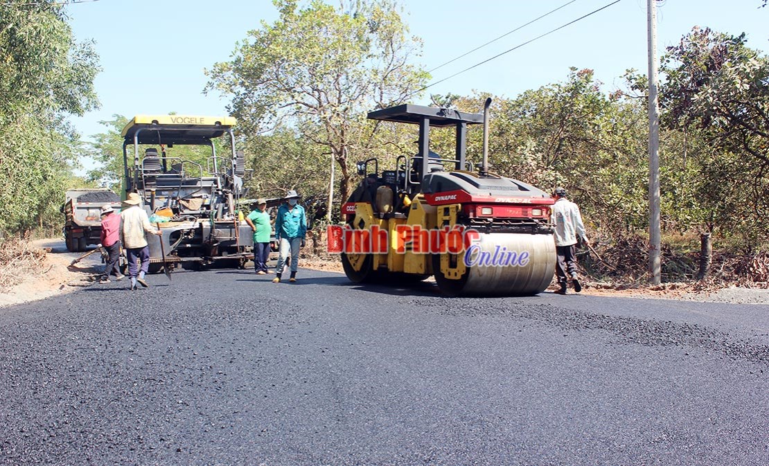 &ldquo;C&uacute; hu&yacute;ch&rdquo; tạo đ&agrave; ph&aacute;t triển kinh tế bi&ecirc;n giới Lộc Ninh