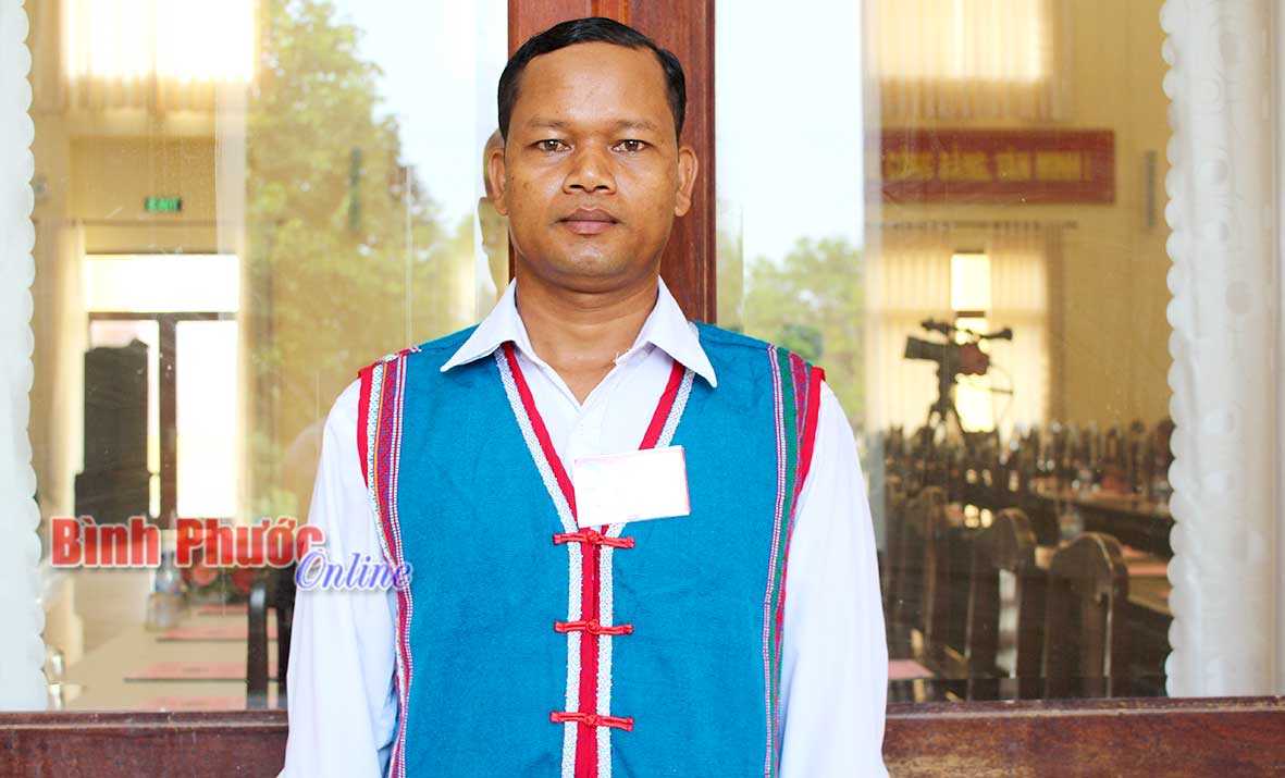 Anh Điểu Then chuy&ecirc;n săn giải thưởng thể thao