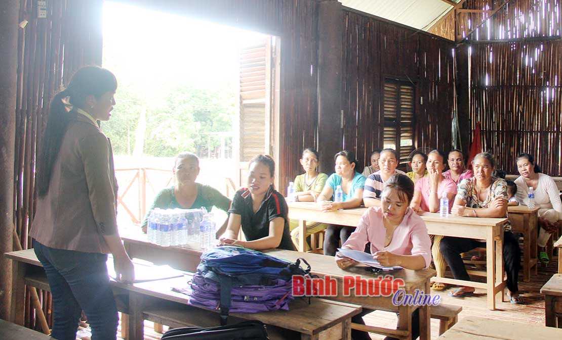 Mô hình phụ nữ giúp nhau thoát nghèo