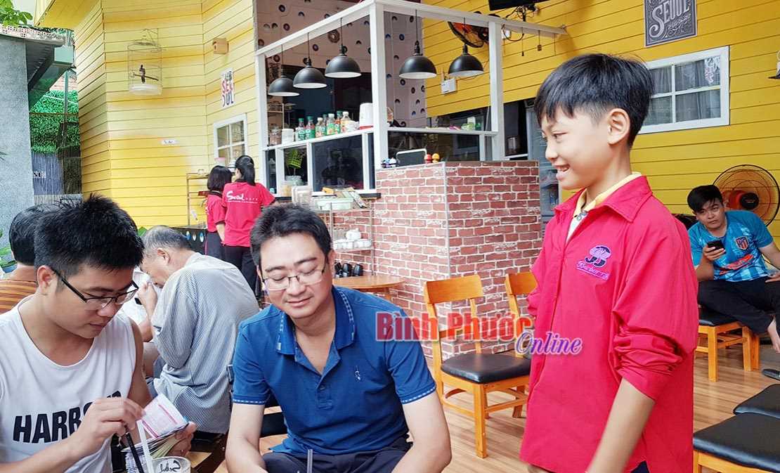 Nuôi giấc mơ trên những tập vé số