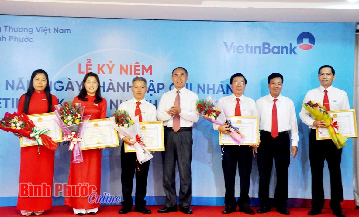 Vietinbank B&igrave;nh Phước kỷ niệm 20 năm x&acirc;y dựng v&agrave; ph&aacute;t triển