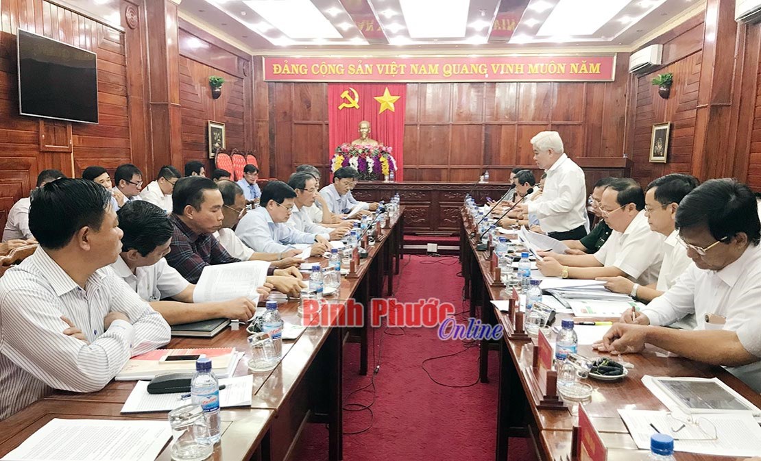 L&atilde;nh đạo tỉnh l&agrave;m việc với Tập đo&agrave;n C&ocirc;ng nghiệp cao su Việt Nam