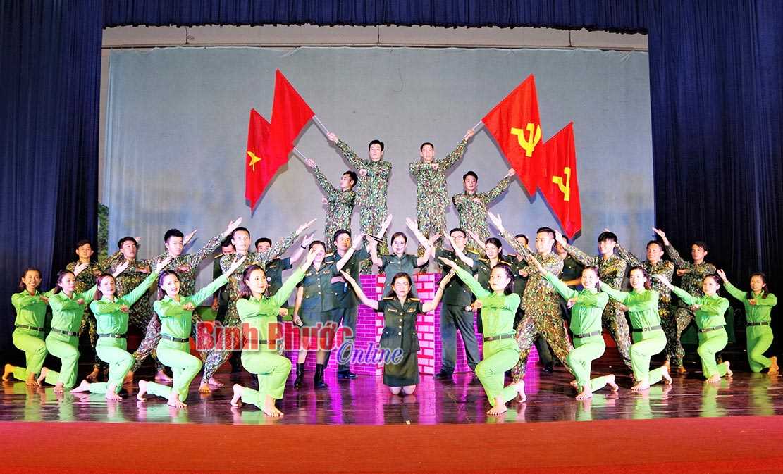 Binh đo&agrave;n 16 tổng duyệt chương tr&igrave;nh tham gia li&ecirc;n hoan nghệ thuật quần ch&uacute;ng