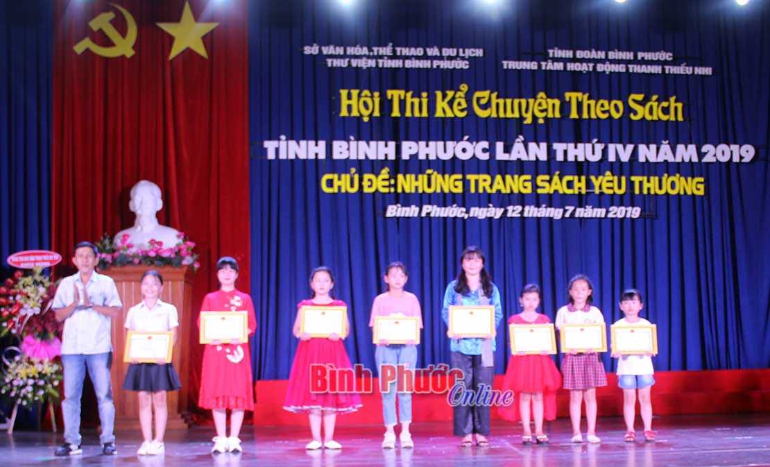 Hớn Quản đạt giải nhất hội thi kể chuyện theo sách cấp tỉnh