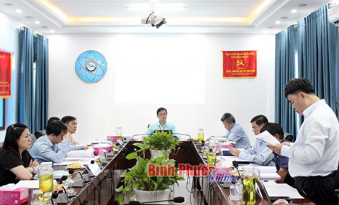 Quan tâm đúng mức lợi ích kinh tế để thu hút nguồn nhân lực KH-CN
