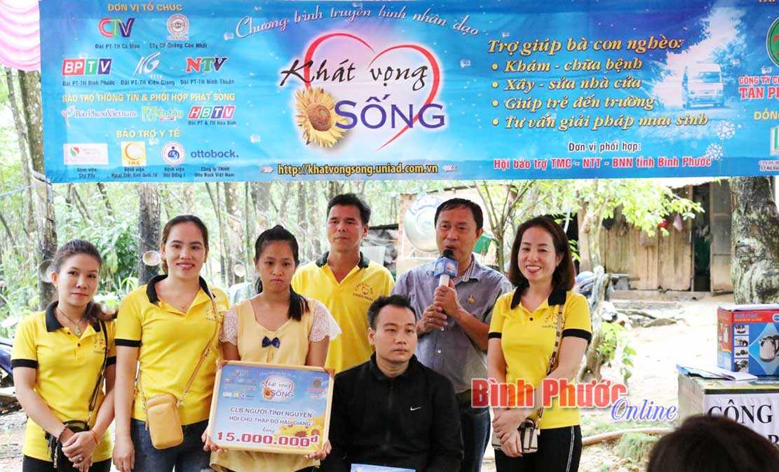 “Khát vọng sống” hỗ trợ gia đình anh Đặng Văn Đức 500 triệu đồng