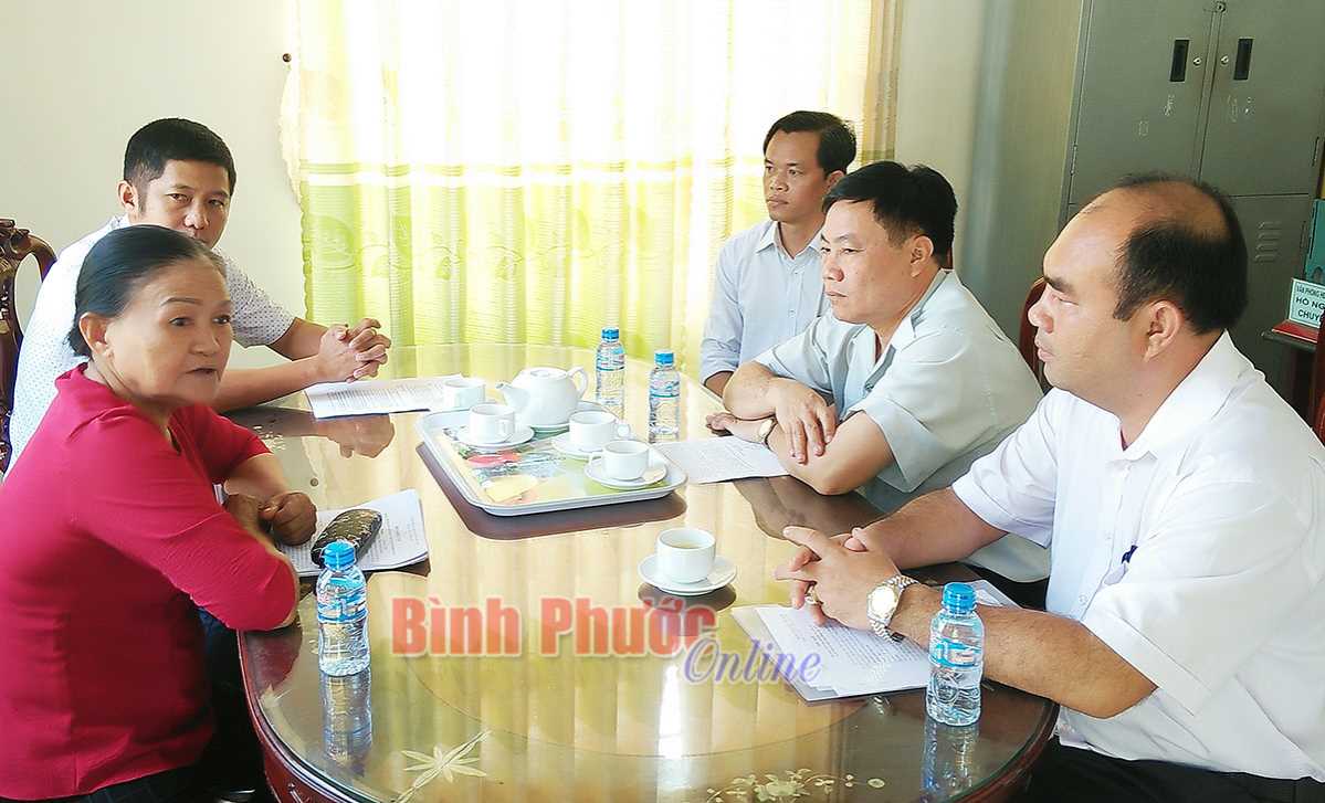 L&atilde;nh đạo Chơn Th&agrave;nh thực hiện nghi&ecirc;m c&ocirc;ng t&aacute;c tiếp c&ocirc;ng d&acirc;n