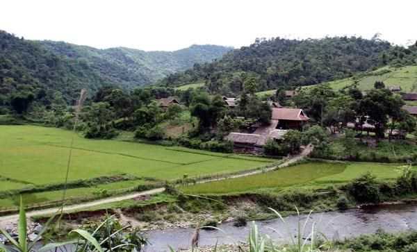 Vùng núi Bắc Bộ có nơi dưới 17 độ C, Nam Bộ có mưa rào và dông