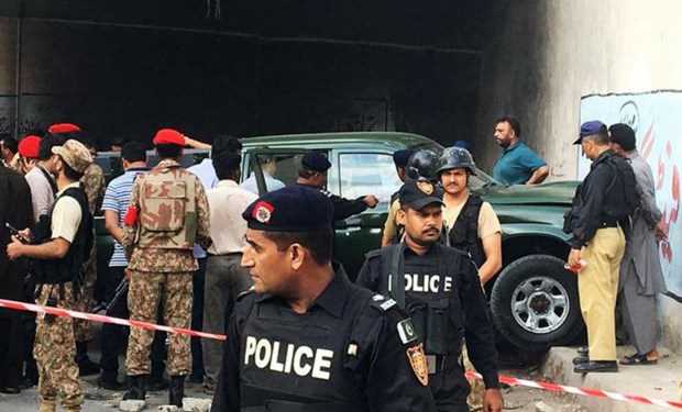 Sập cầu xuống sông tại Pakistan khiến nhiều người chết và mất tích