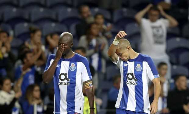 Champions League: Nhiều đội bóng mạnh gục ngã, Ajax hút chết