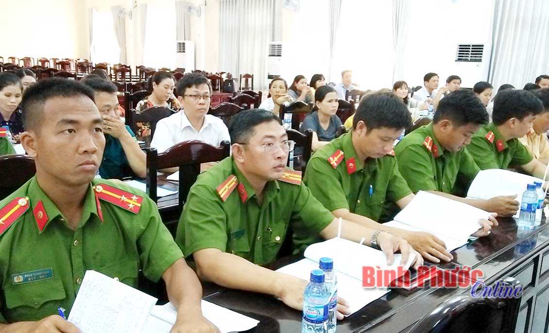 114 đại biểu tập huấn nghiệp vụ xử l&yacute; vi phạm h&agrave;nh ch&iacute;nh