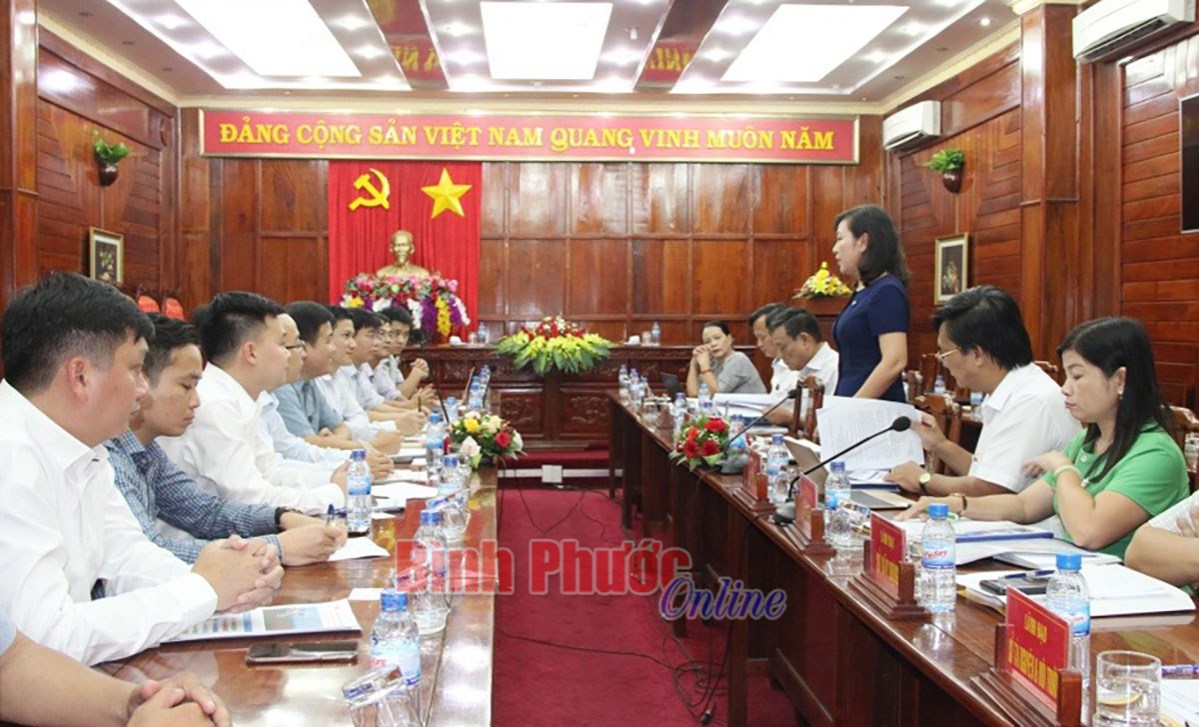 Tập đoàn TNG khảo sát, đầu tư nhà máy điện mặt trời nổi trên mặt hồ