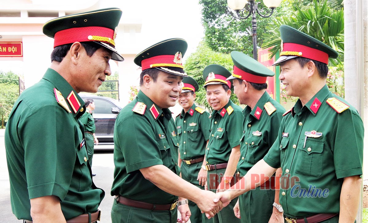 Bộ Quốc ph&ograve;ng kiểm tra c&ocirc;ng t&aacute;c tư ph&aacute;p, ph&aacute;p chế tại Binh đo&agrave;n 16