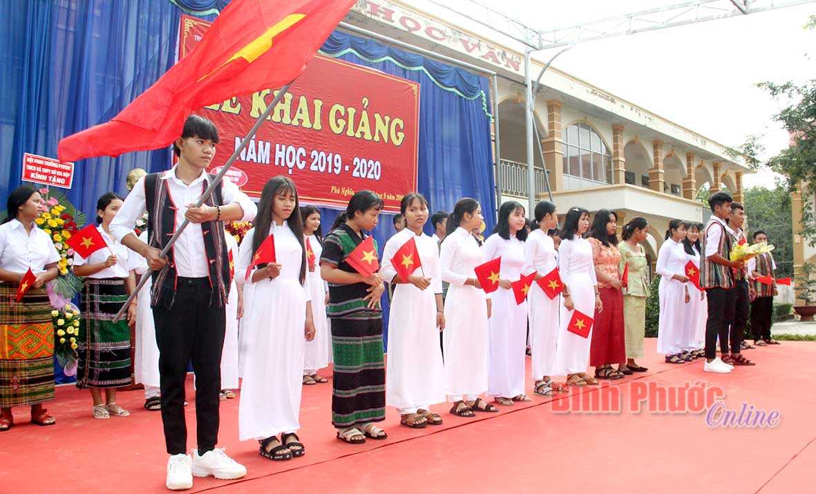 Niềm vui ở Trường phổ th&ocirc;ng D&acirc;n tộc nội tr&uacute; B&ugrave; Gia Mập