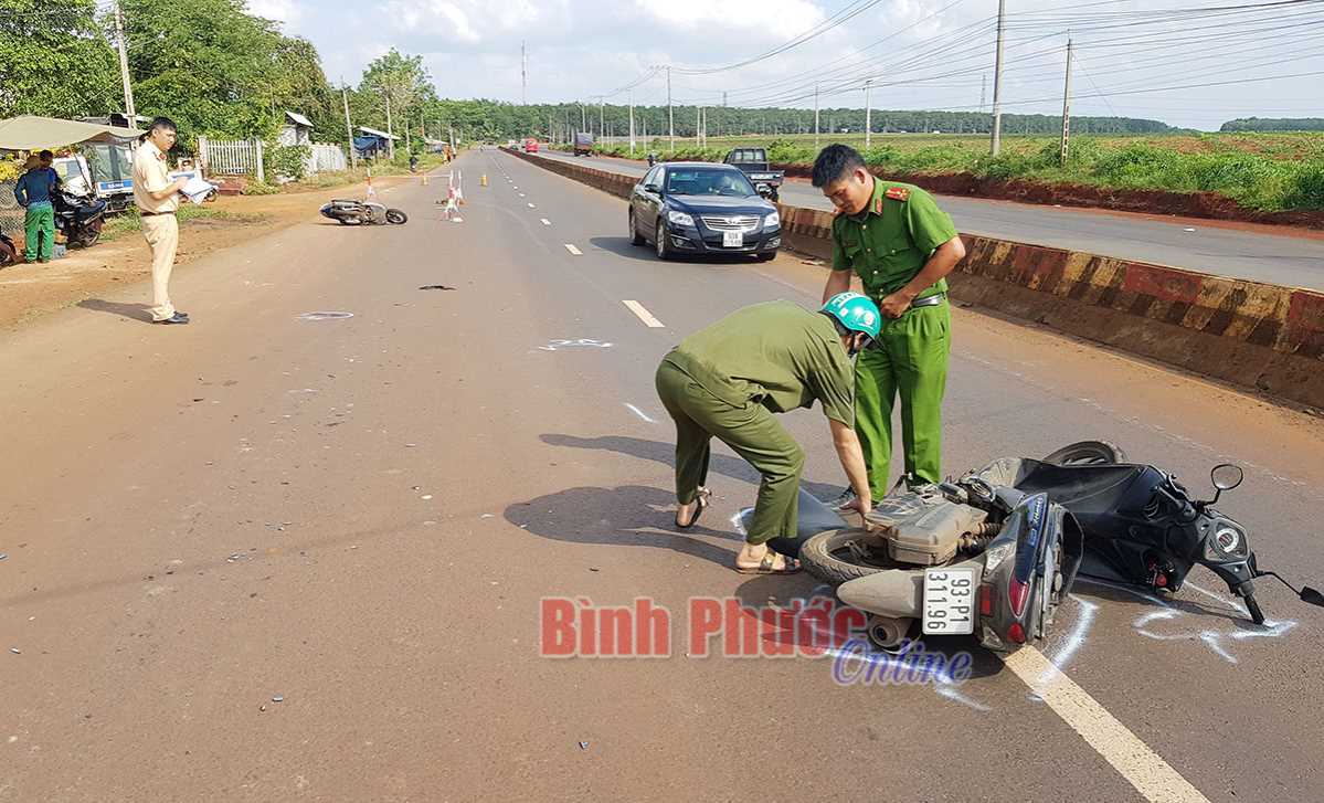 Va chạm môtô, 2 người thương vong