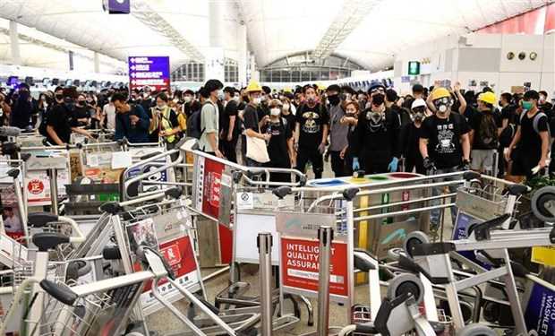 Nhà hoạt động dân chủ hàng đầu Hong Kong Joshua Wong bị bắt