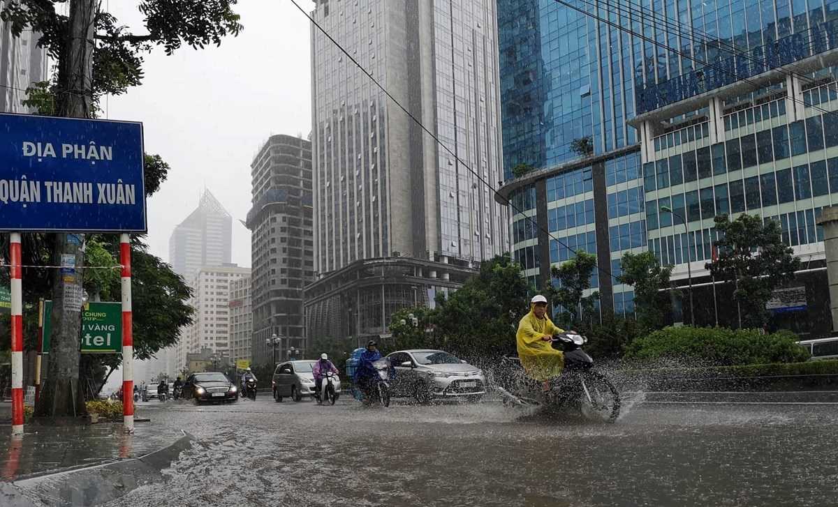 Vùng áp thấp suy yếu, các tỉnh Bắc Bộ có mưa lớn trên diện rộng