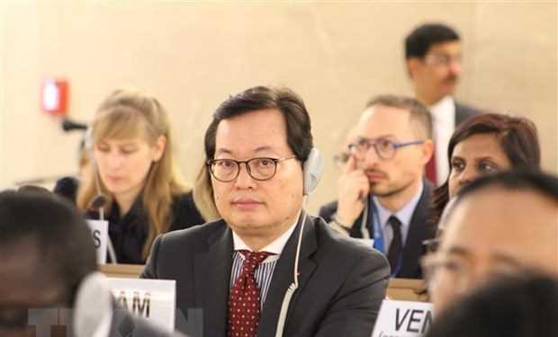 Hội đồng nh&acirc;n quyền th&ocirc;ng qua Nghị quyết về Biến đổi kh&iacute; hậu