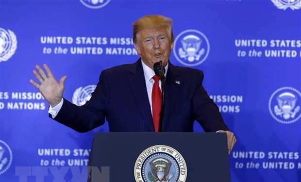 Nhà Trắng bảo vệ Tổng thống Trump trước sức ép từ đảng Dân chủ