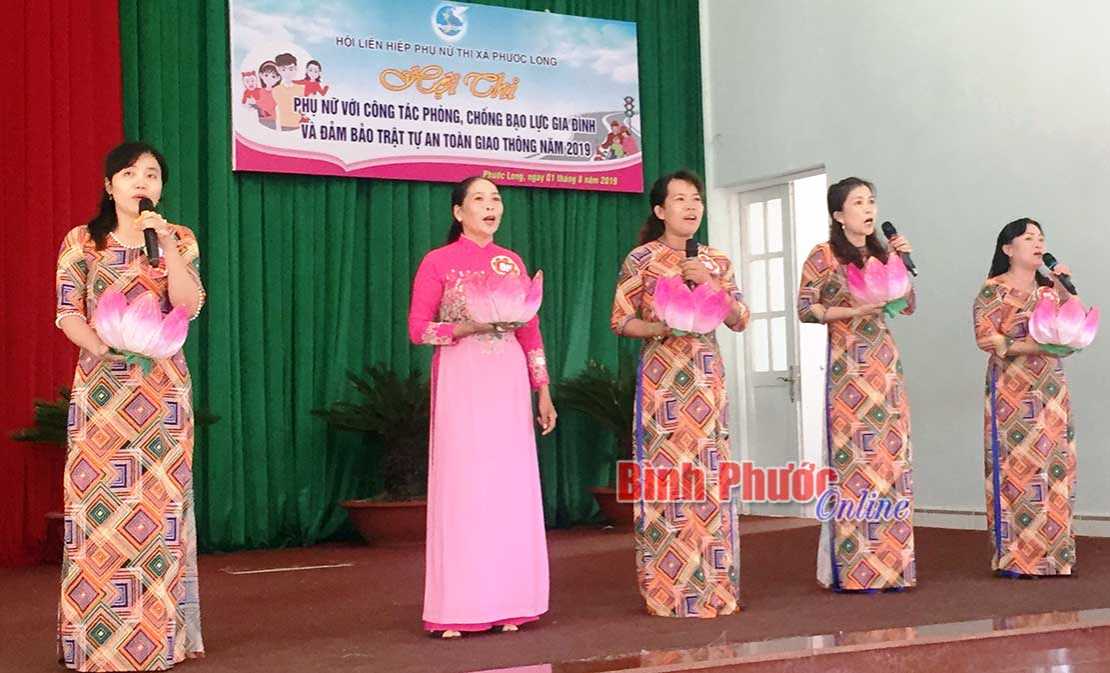 S&ocirc;i nổi hội thi phụ nữ với c&ocirc;ng t&aacute;c ph&ograve;ng, chống bạo lực gia đ&igrave;nh