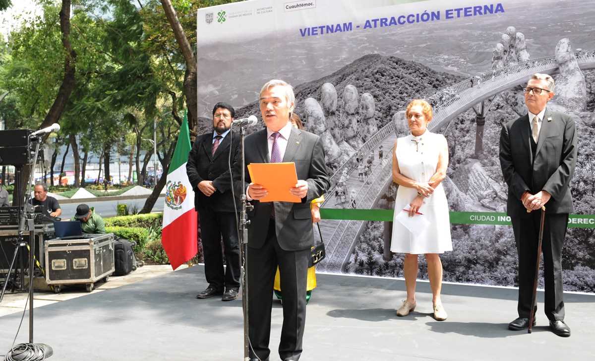 Triển l&atilde;m ảnh về đất nước, con người Việt Nam tại Mexico