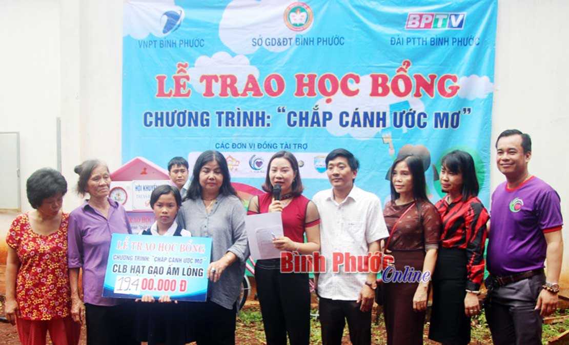 Em Vũ Thị Nhờ được “Chắp cánh ước mơ”